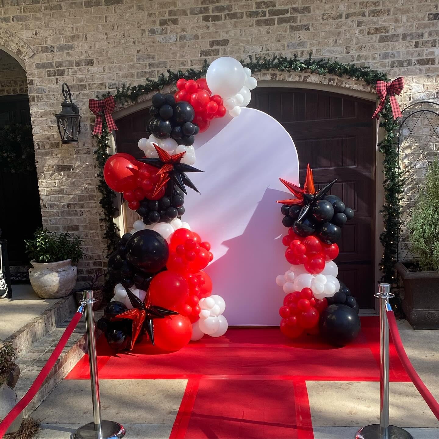 117Pcs Balon Merah, Hitam, dan - Balloon Arch Kit ulasan dan harga
